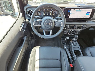 2025 Jeep Wrangler 4-Door Sahara 4x4