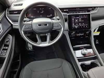 2026 Jeep Grand Cherokee Laredo