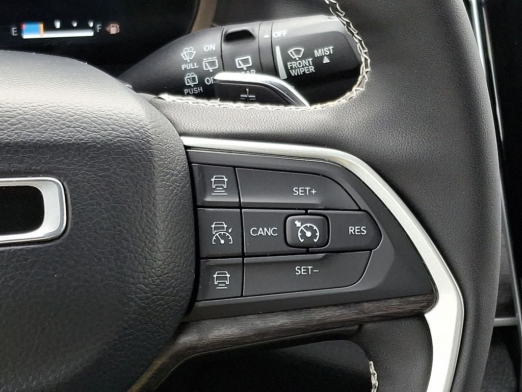 2023 Jeep Grand Cherokee L Limited 4x2