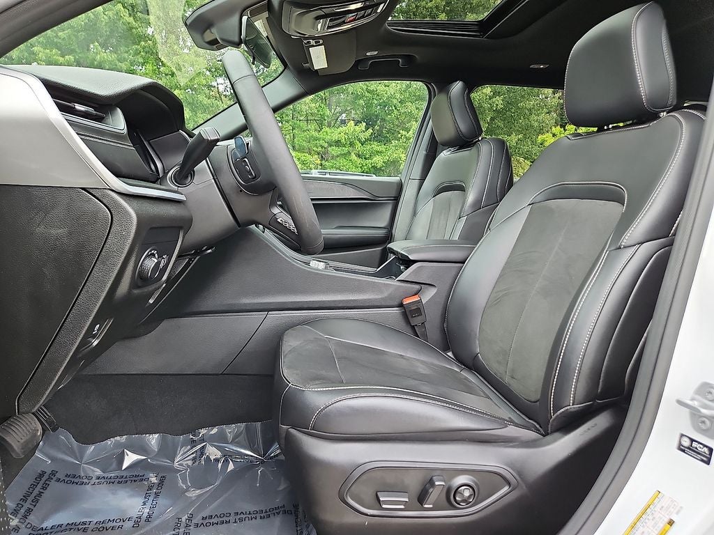 2025 Jeep Grand Cherokee L Altitude X 4x4