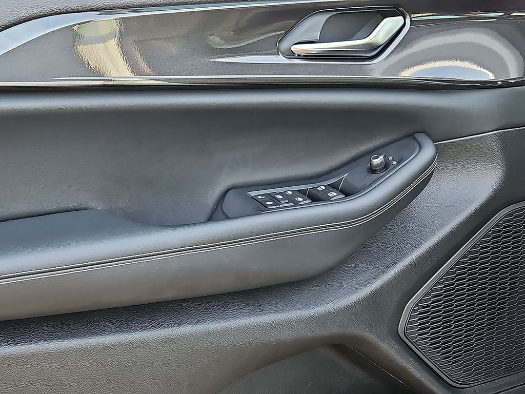 2023 Jeep Grand Cherokee L Laredo 4x4