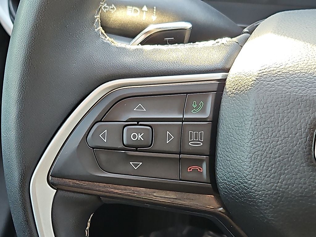 2023 Jeep Grand Cherokee L Laredo 4x4