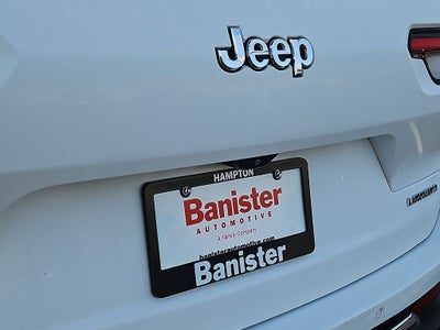 2023 Jeep Grand Cherokee L Laredo 4x4