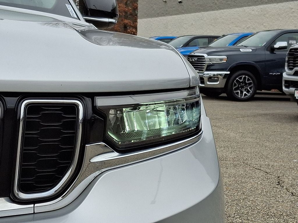 2023 Jeep Grand Cherokee L Limited 4x4