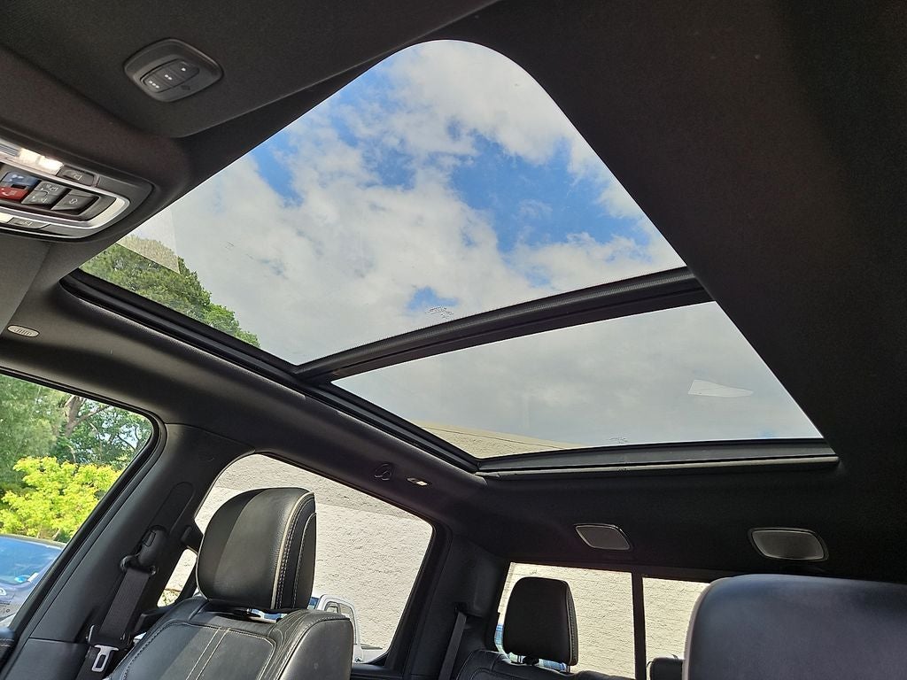 2021 RAM 1500 Limited Crew Cab 4x4 5'7' Box