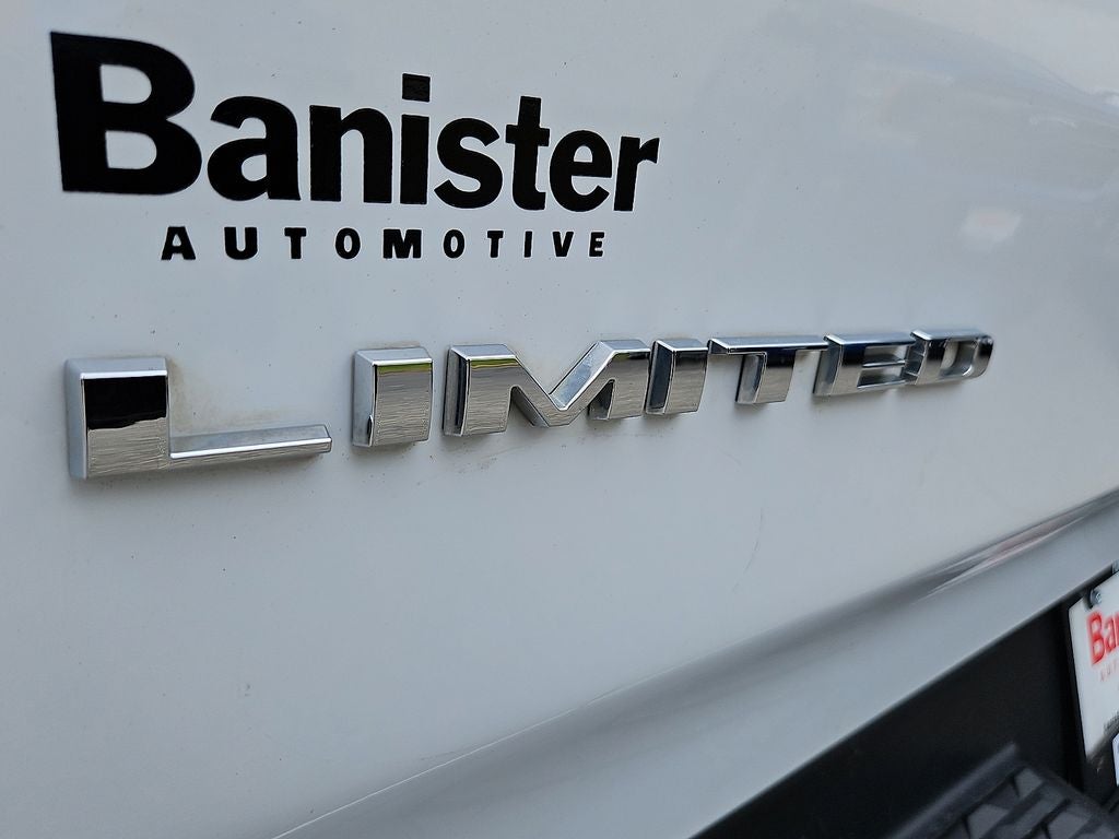 2020 RAM 1500 Limited Crew Cab 4x4 5'7' Box