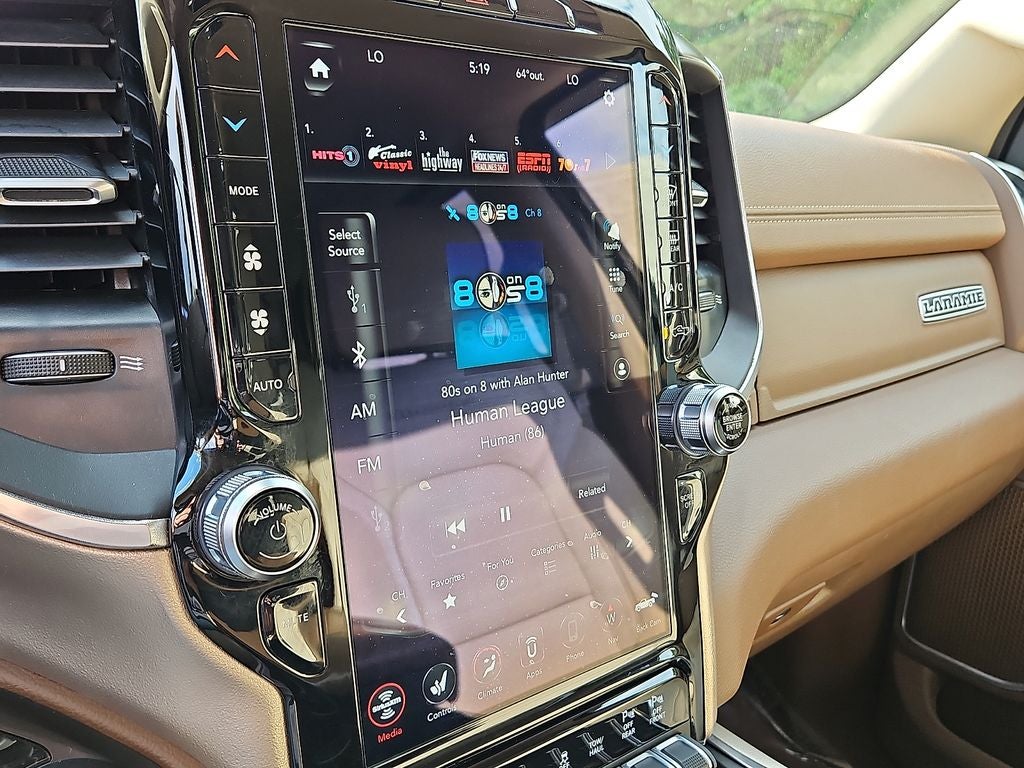 2021 RAM 1500 Laramie Crew Cab 4x4 5'7' Box