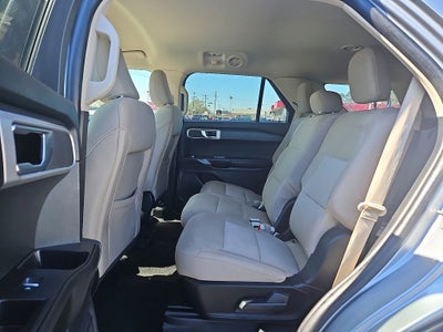 2022 Ford Explorer Base