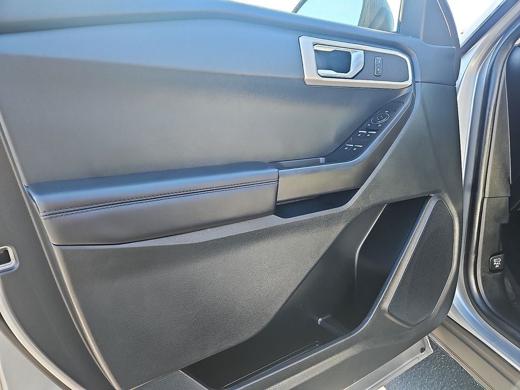 2022 Ford Explorer Base