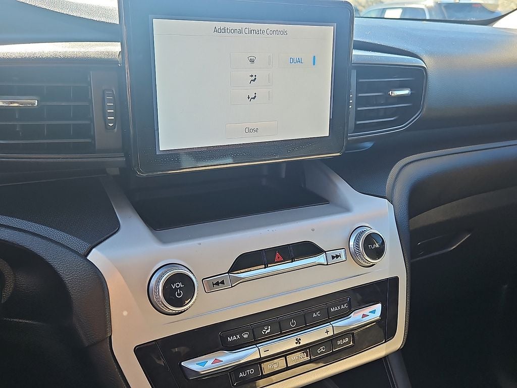 2022 Ford Explorer Base