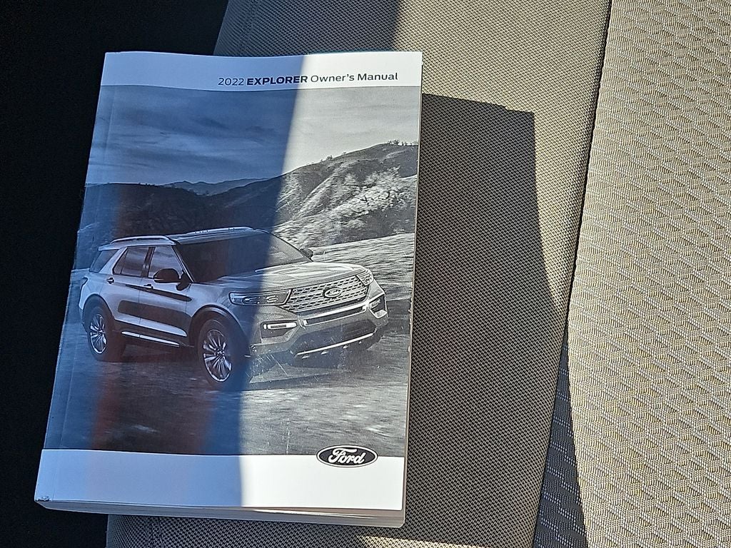 2022 Ford Explorer Base