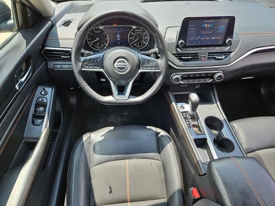 2022 Nissan Altima SR FWD