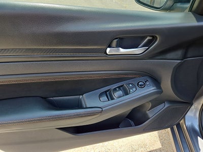 2022 Nissan Altima SR FWD