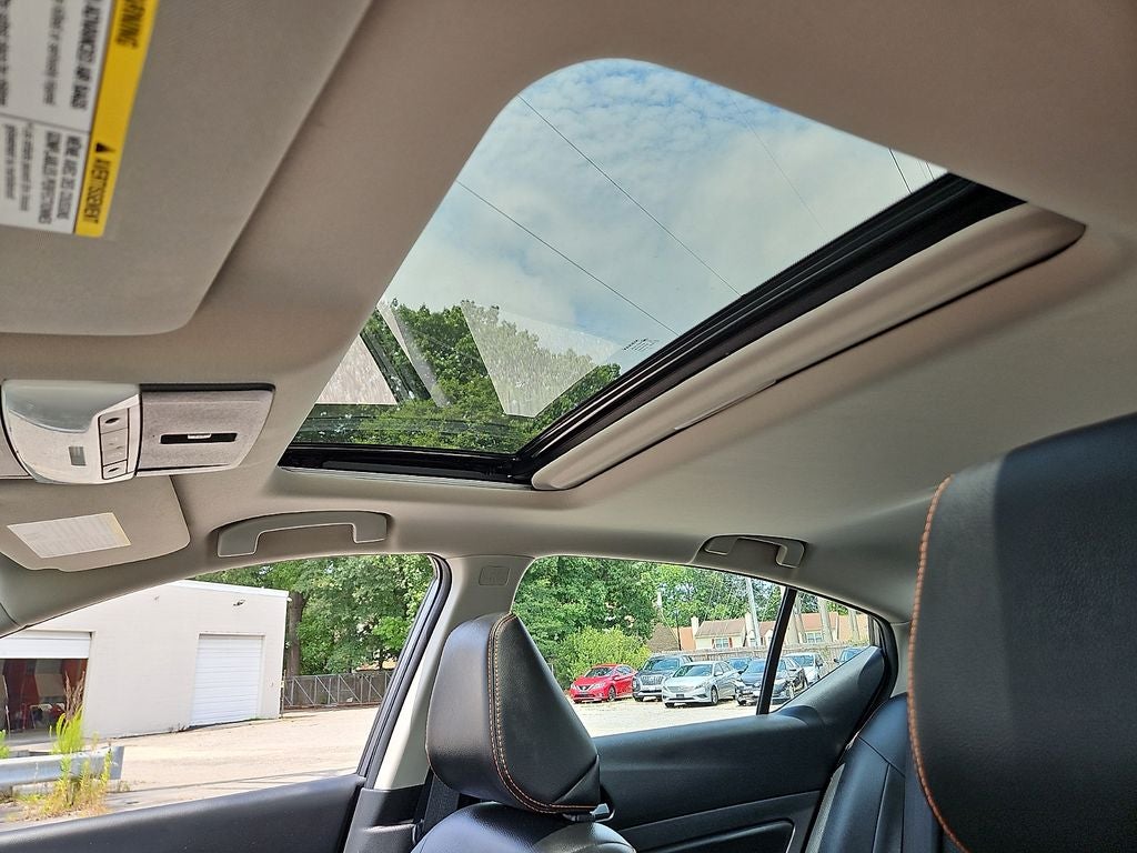 2022 Nissan Altima SR FWD