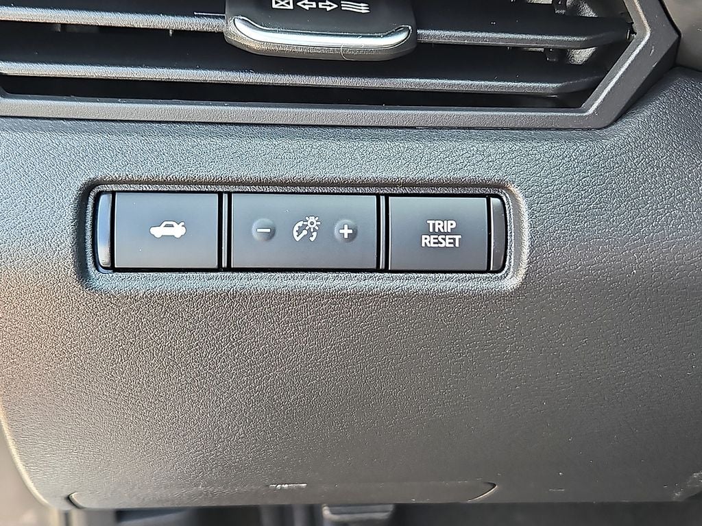 2022 Nissan Altima SR FWD