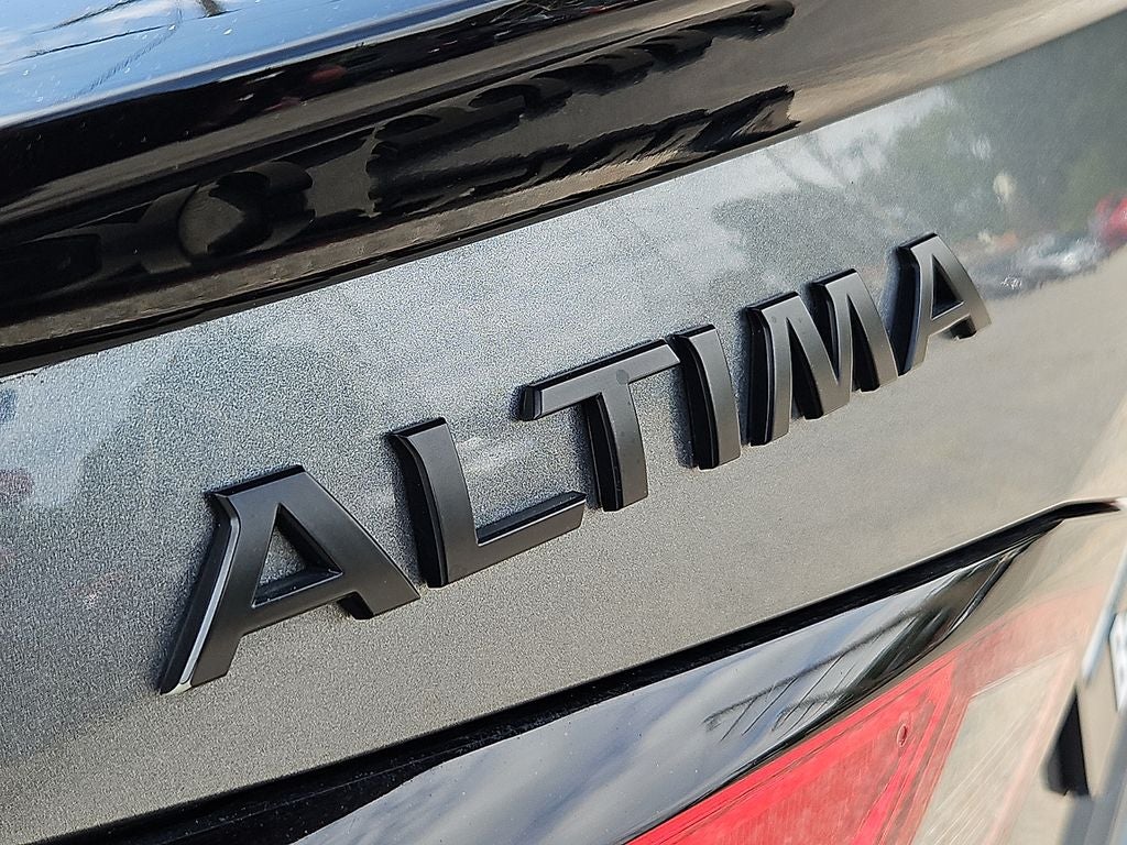2022 Nissan Altima SR FWD