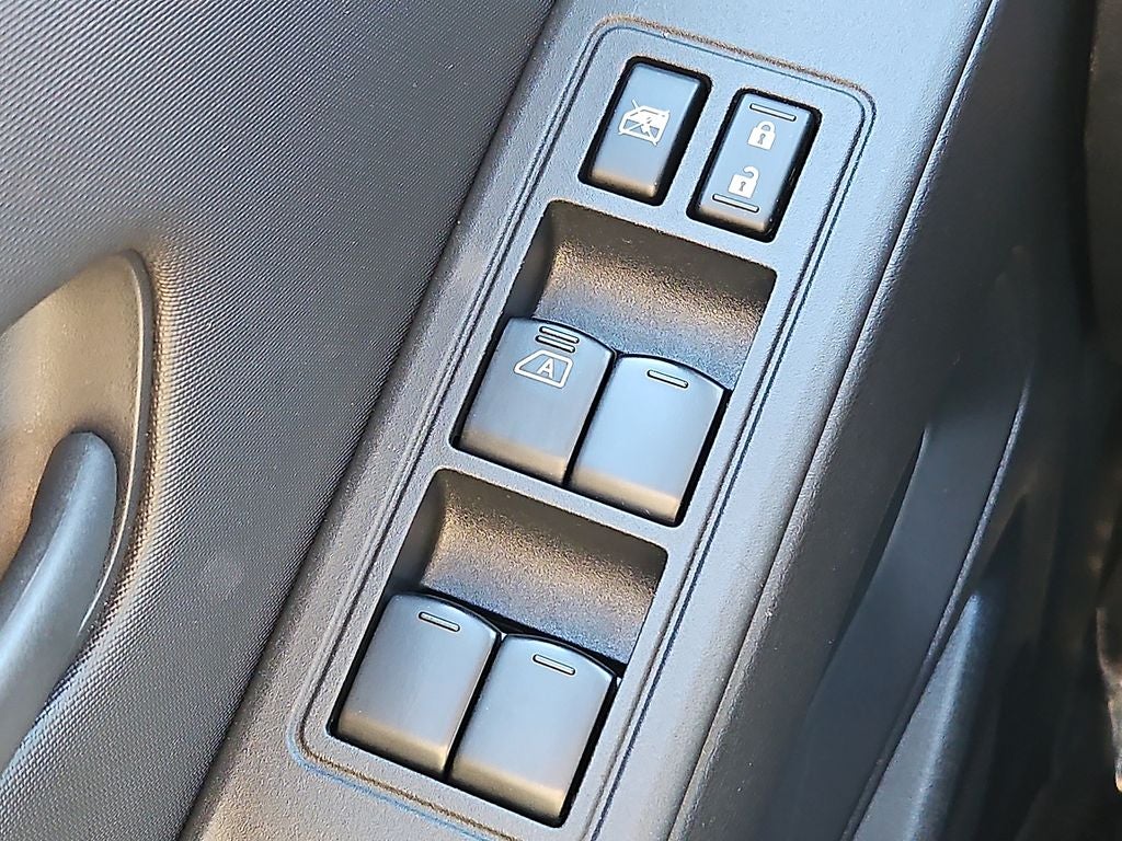 2022 Nissan Frontier Crew Cab S 4x2