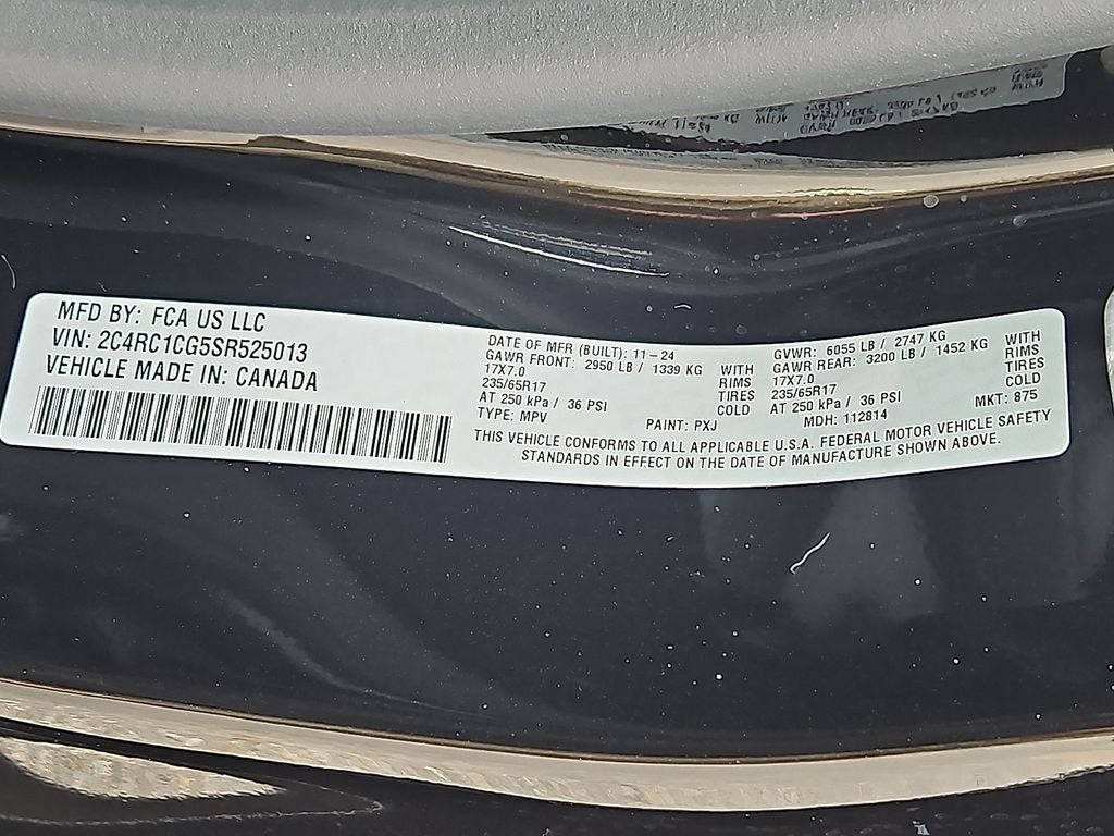 2025 Chrysler Voyager LX