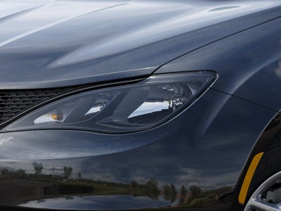 2025 Chrysler Voyager LX