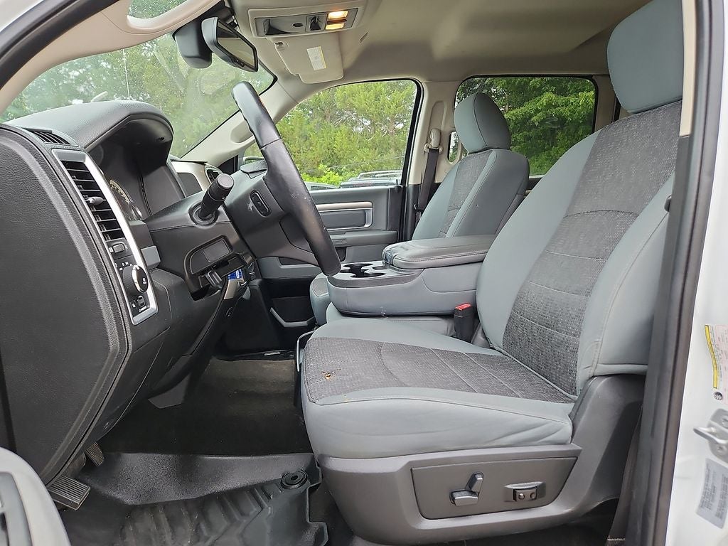 2017 RAM 1500 Big Horn Crew Cab 4x2 5'7' Box