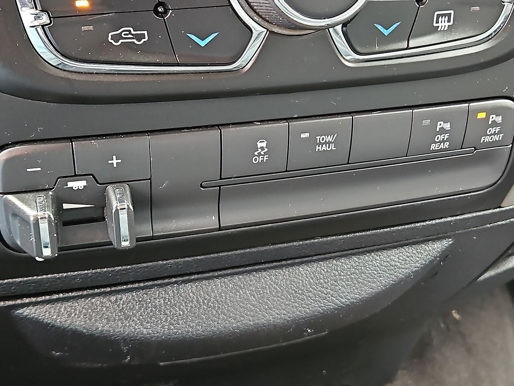 2017 RAM 1500 Big Horn Crew Cab 4x2 5'7' Box