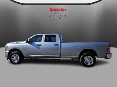2022 RAM 2500 Tradesman Crew Cab 4x2 8' Box