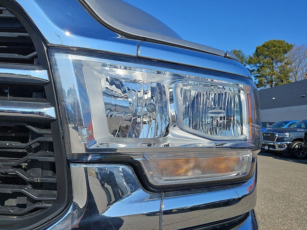 2022 RAM 2500 Tradesman Crew Cab 4x2 8' Box