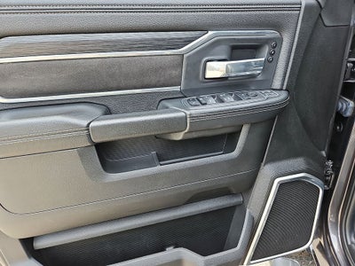 2023 RAM 2500 Laramie Crew Cab 4x4 6'4' Box