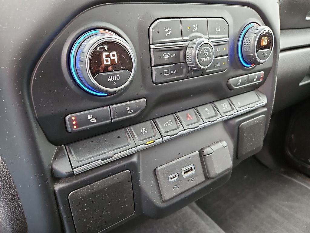 2020 Chevrolet Silverado 1500 2WD Crew Cab Short Bed RST