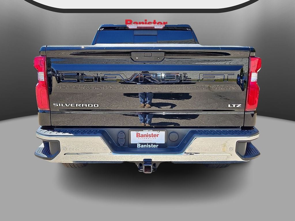 2020 Chevrolet Silverado 1500 2WD Crew Cab Short Bed LTZ