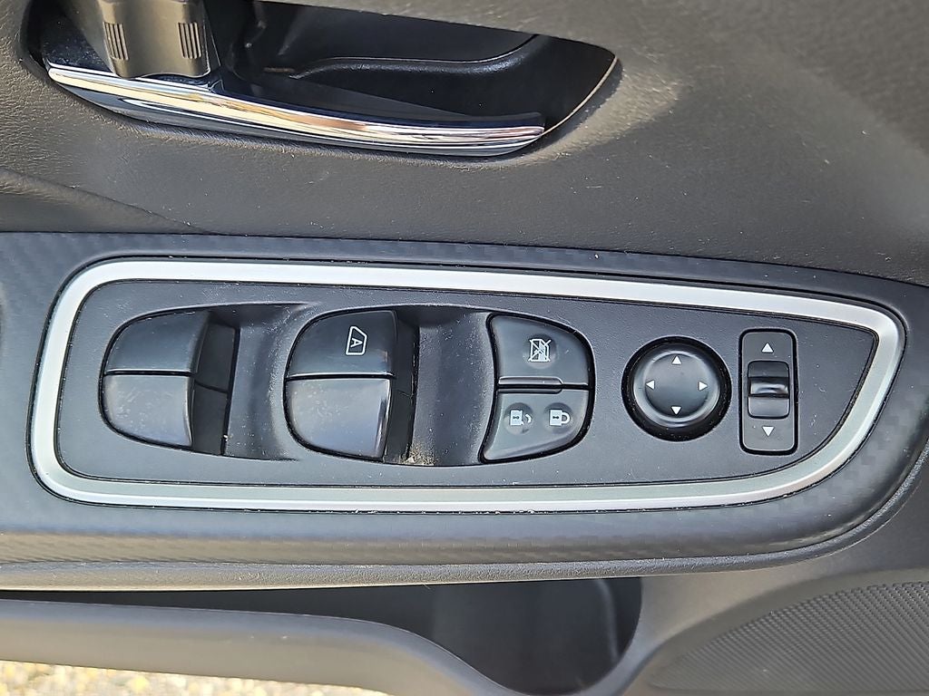 2023 Nissan Versa 1.6 SR Xtronic CVT