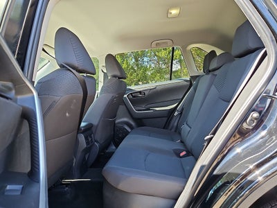 2023 Toyota RAV4 Hybrid LE