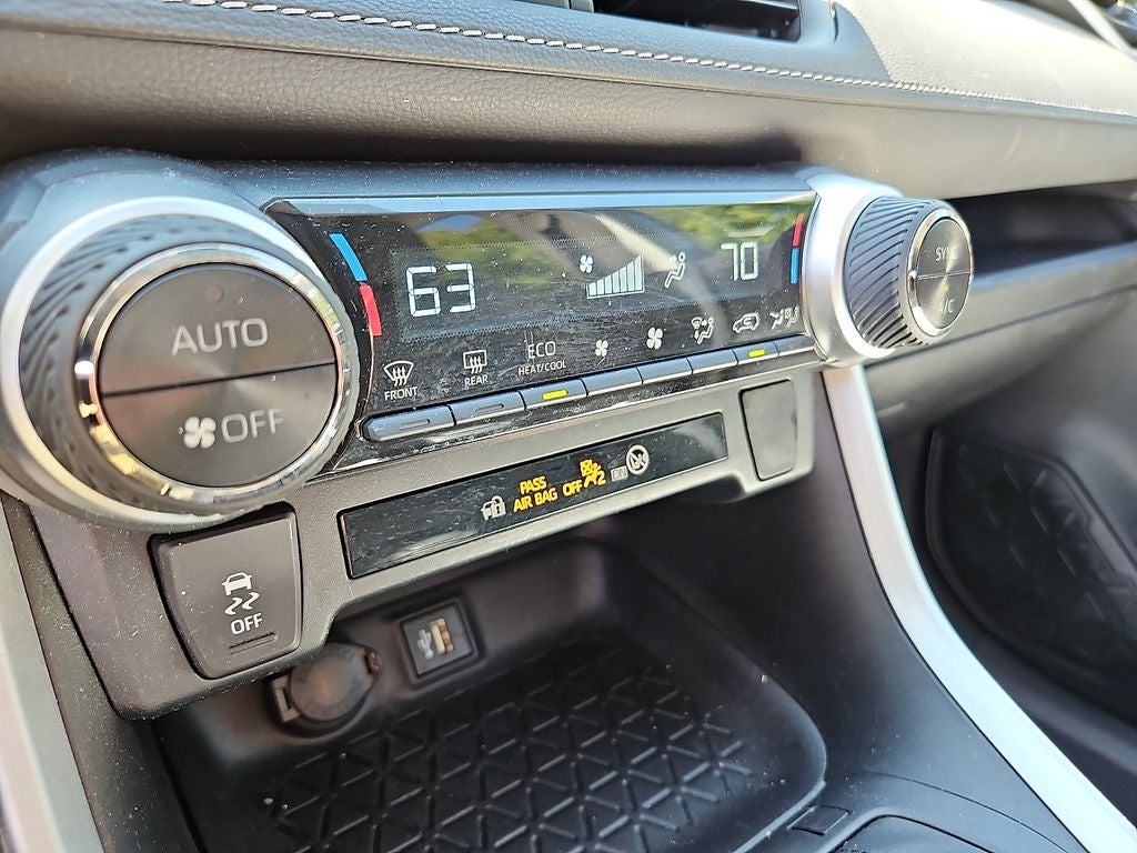 2023 Toyota RAV4 Hybrid LE