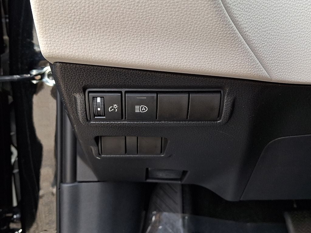 2023 Toyota Corolla Cross L