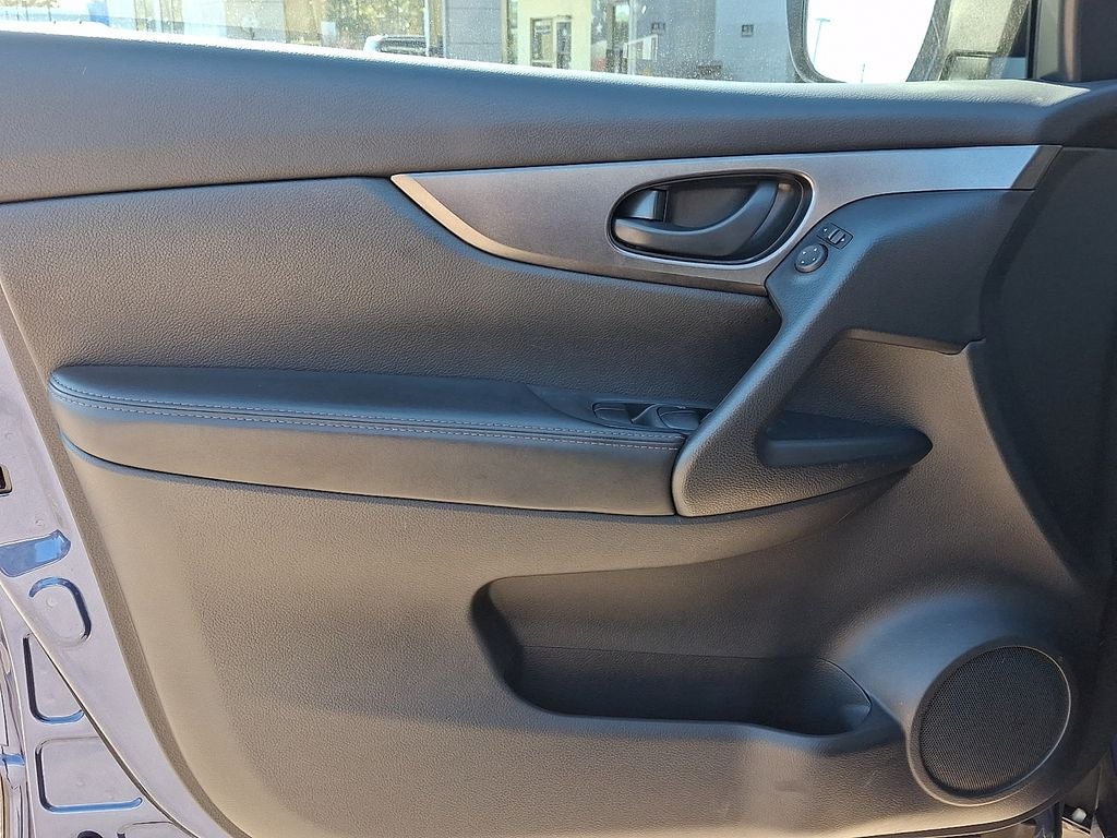 2021 Nissan Rogue Sport S FWD Xtronic CVT