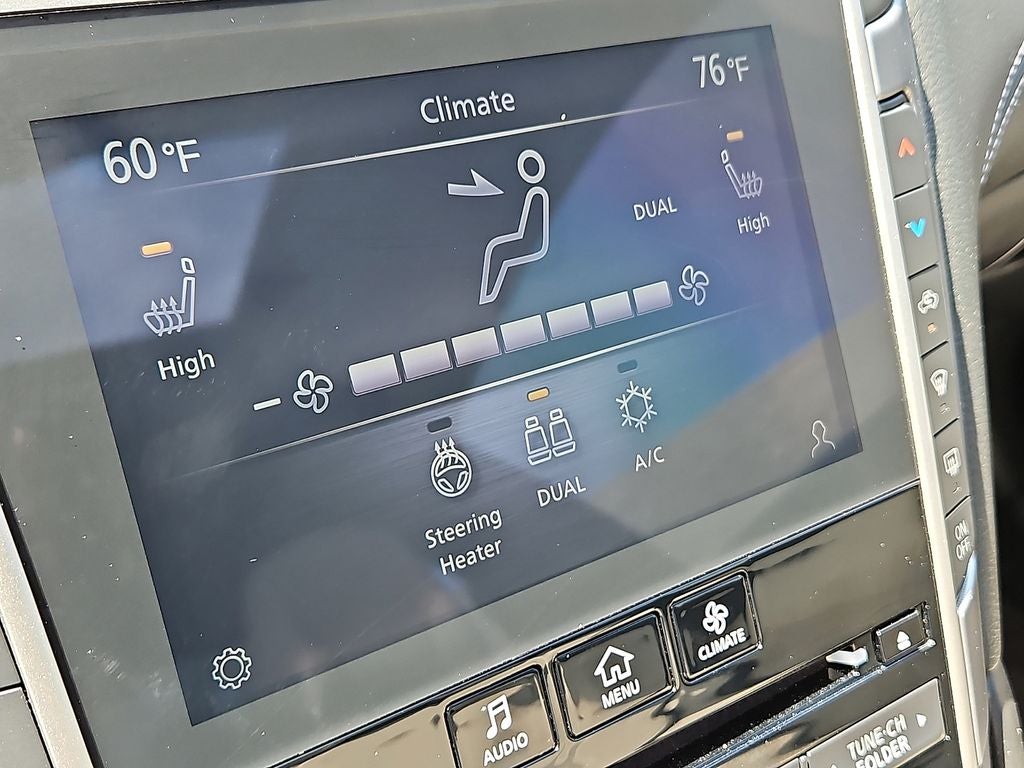 2021 INFINITI Q60 LUXE
