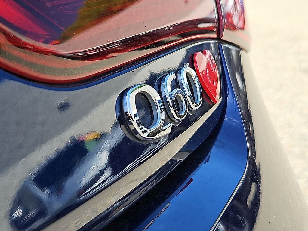 2021 INFINITI Q60 LUXE