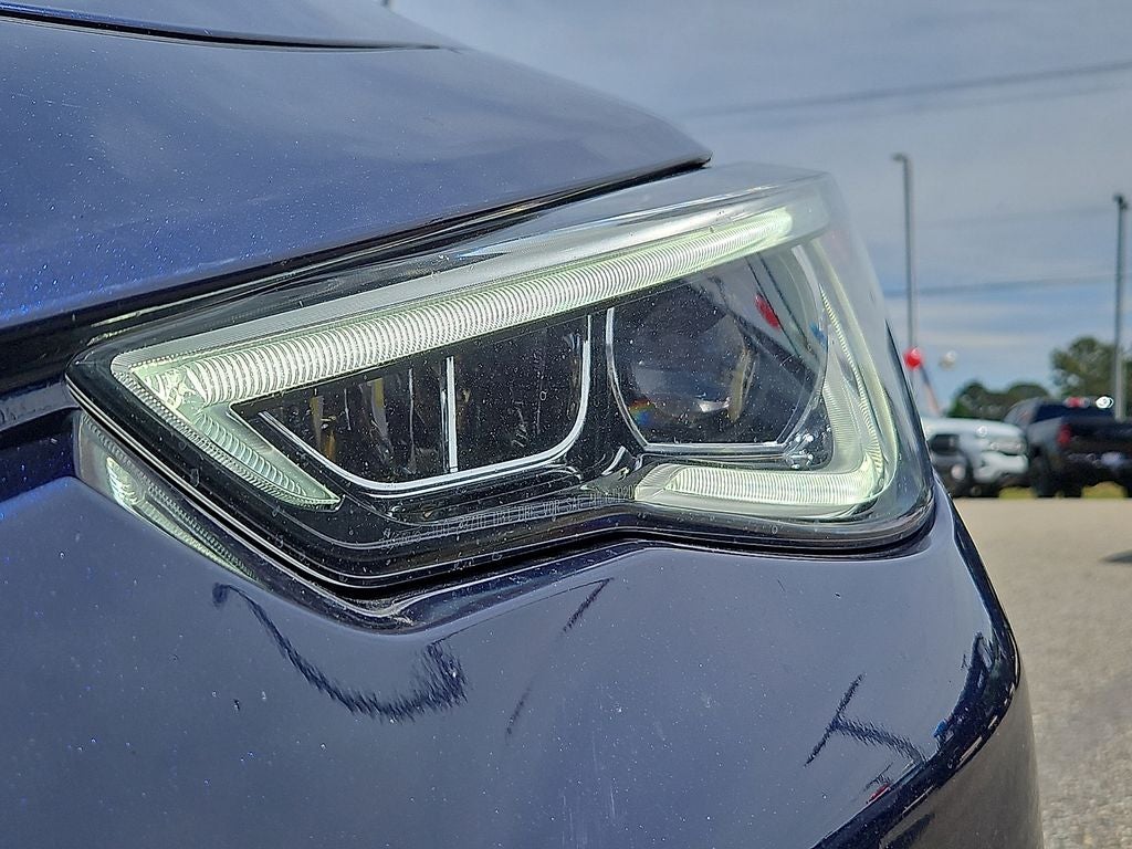 2021 INFINITI Q60 LUXE