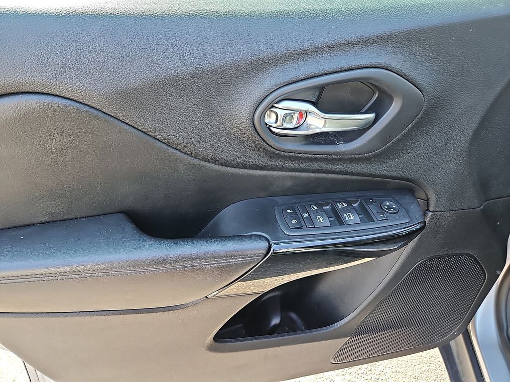 2020 Jeep Cherokee Altitude