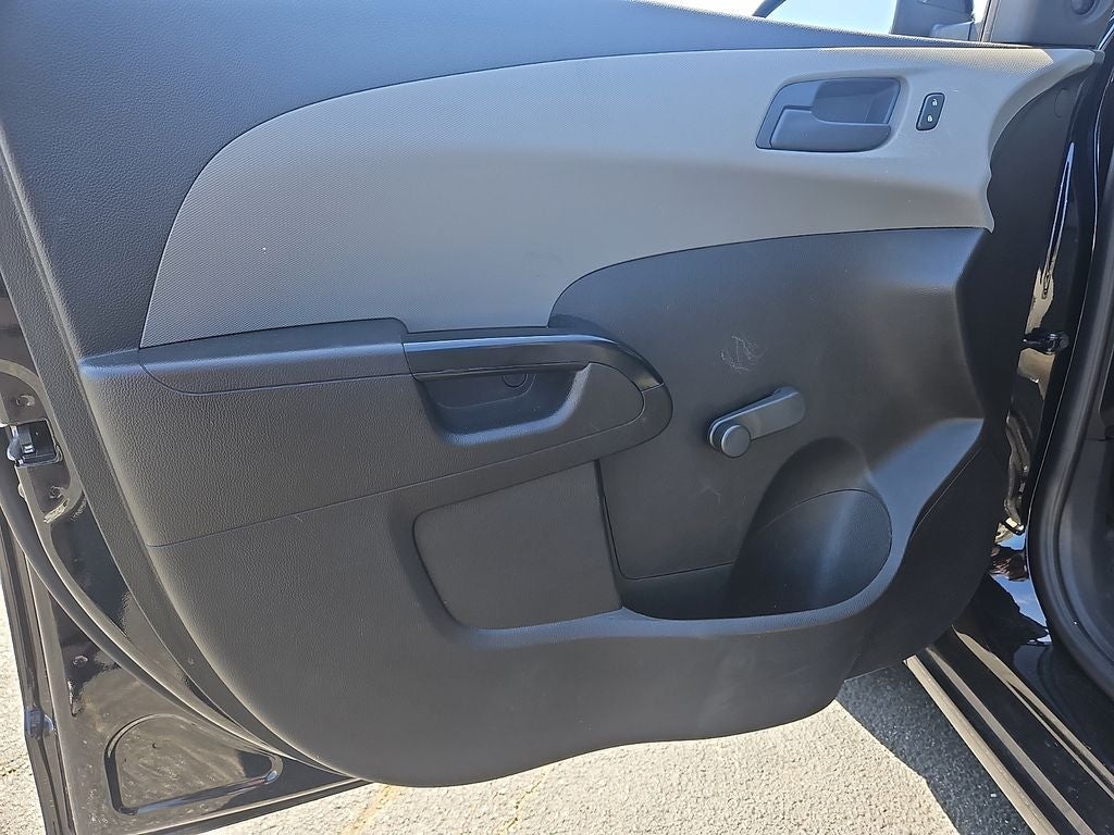 2019 Chevrolet Sonic LS