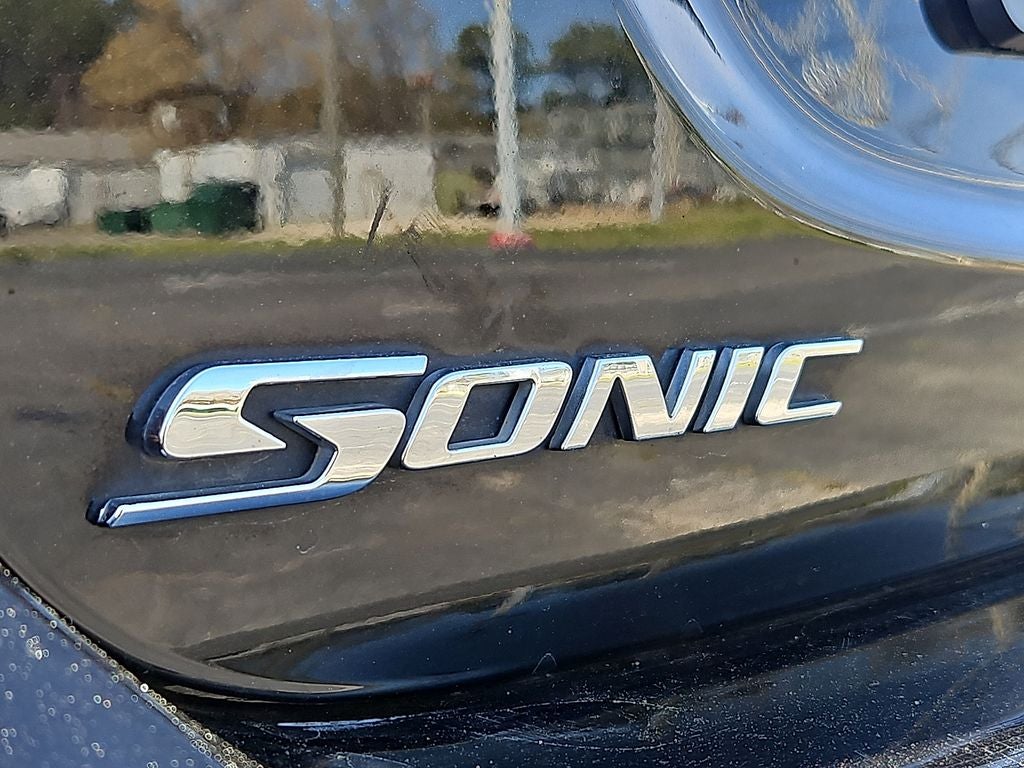 2019 Chevrolet Sonic LS