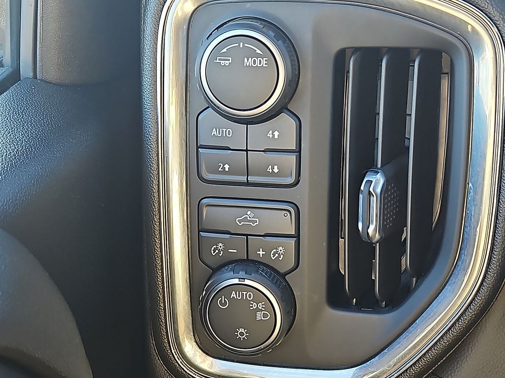 2021 Chevrolet Silverado LT