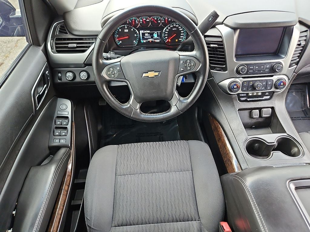 2016 Chevrolet Suburban LS - Photo 13