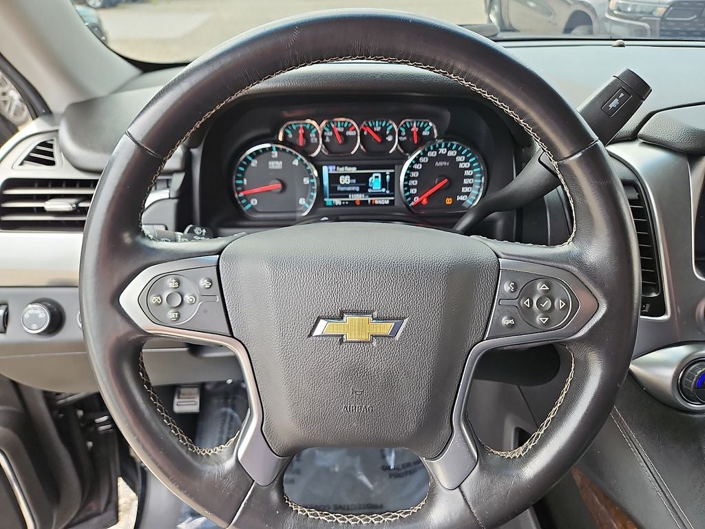 2016 Chevrolet Suburban LS - Photo 19