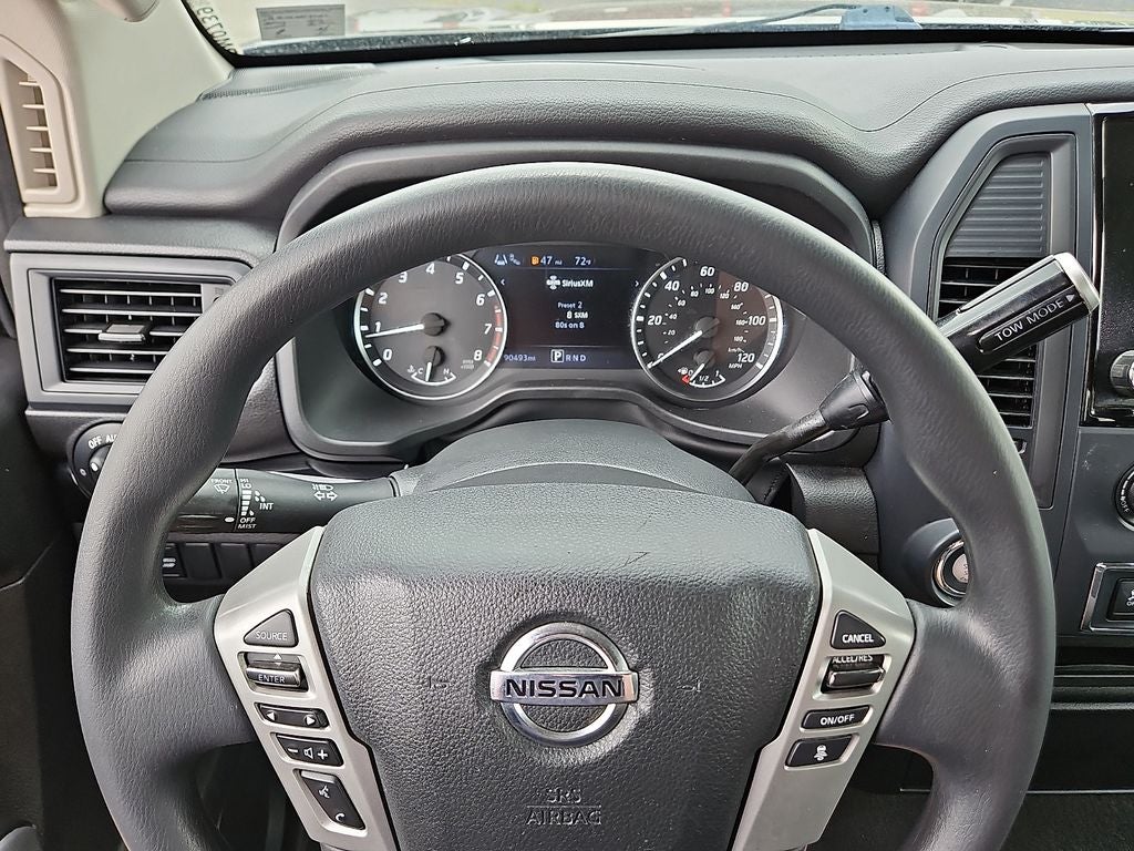 2022 Nissan Titan SV
