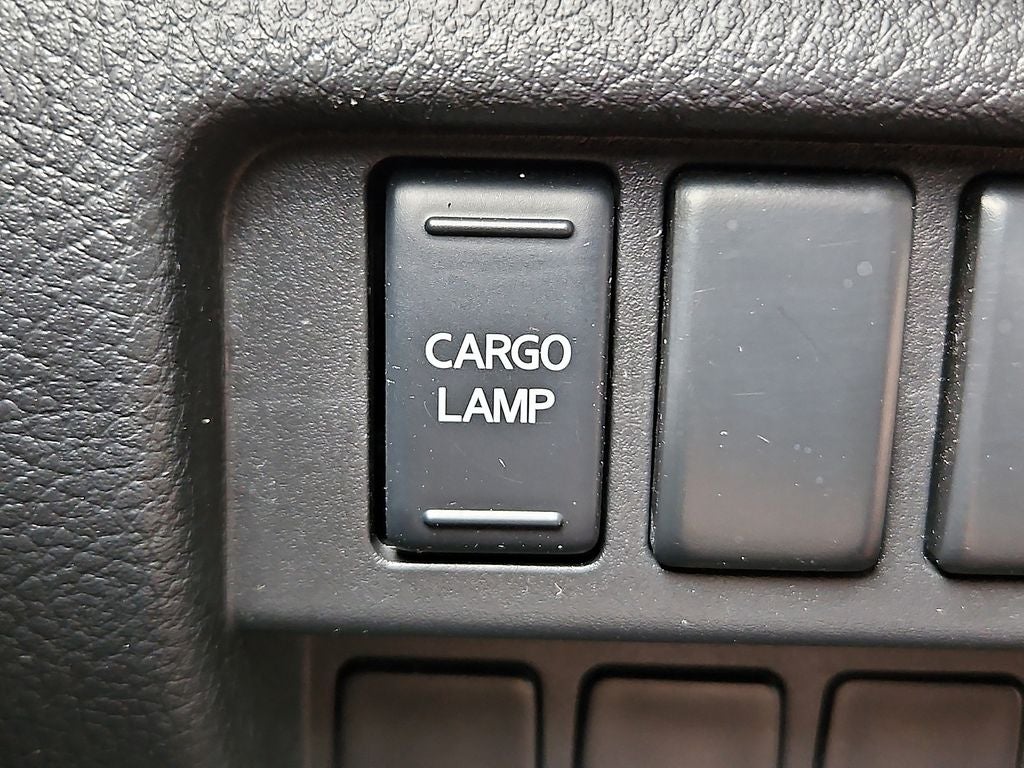 2022 Nissan Titan SV