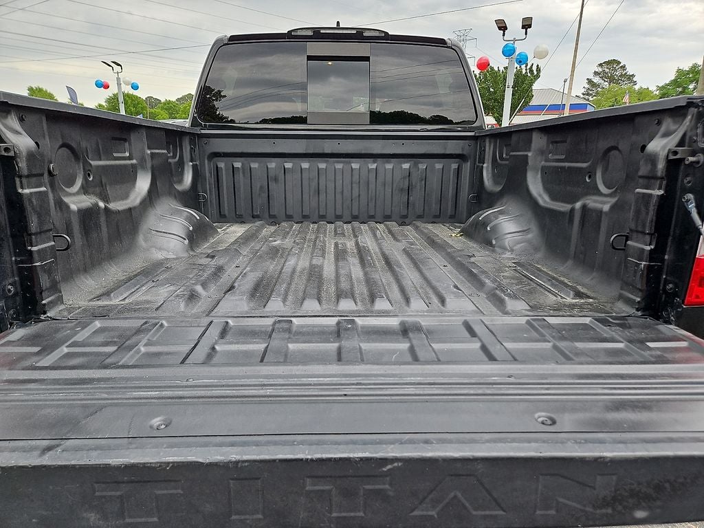 2022 Nissan Titan SV