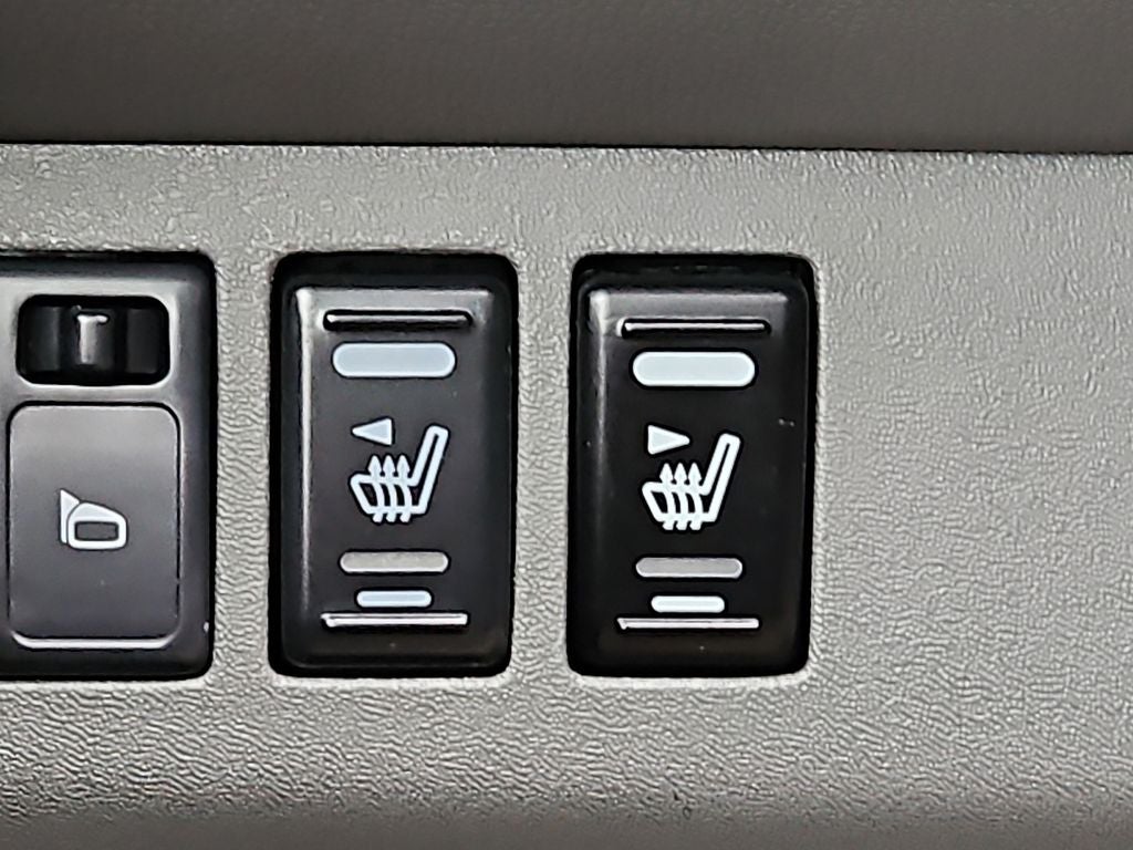 2017 Nissan Frontier Desert Runner