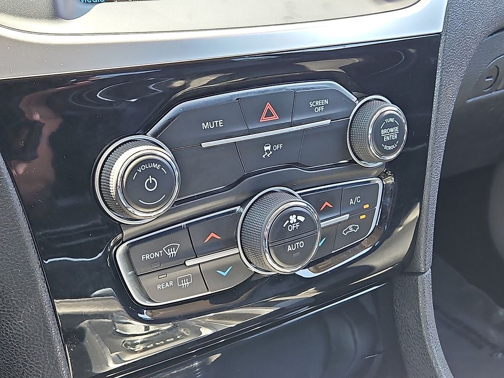 2023 Chrysler 300 Touring