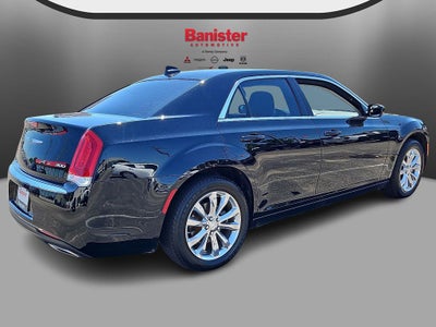 2023 Chrysler 300 Touring